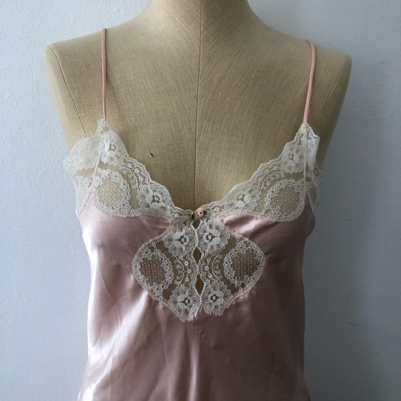 Vintage | Ballet Pink Silk & Lace Slip - Picture 4 of 15